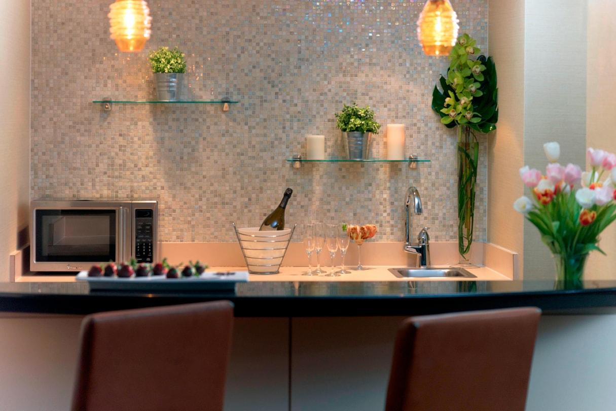 Atlanta Marriott Suites Midtown מראה חיצוני תמונה