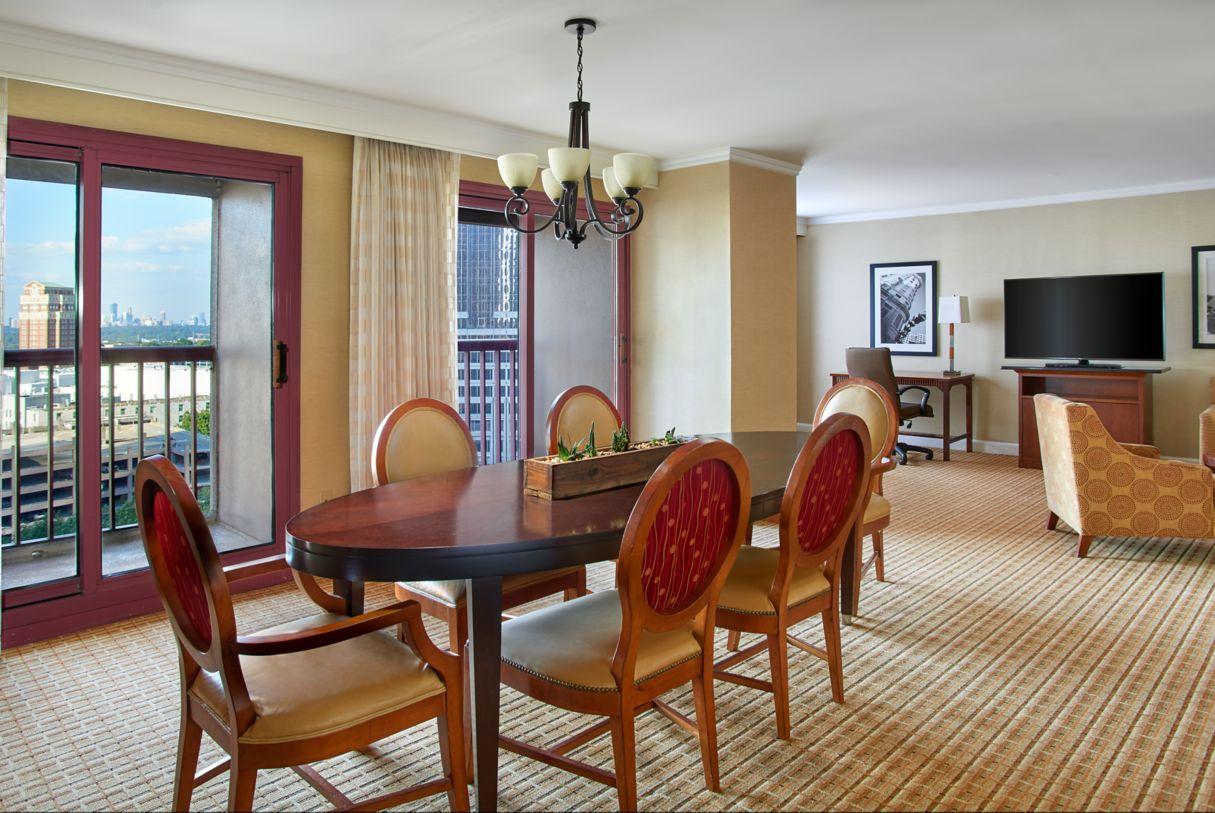 Atlanta Marriott Suites Midtown מראה חיצוני תמונה