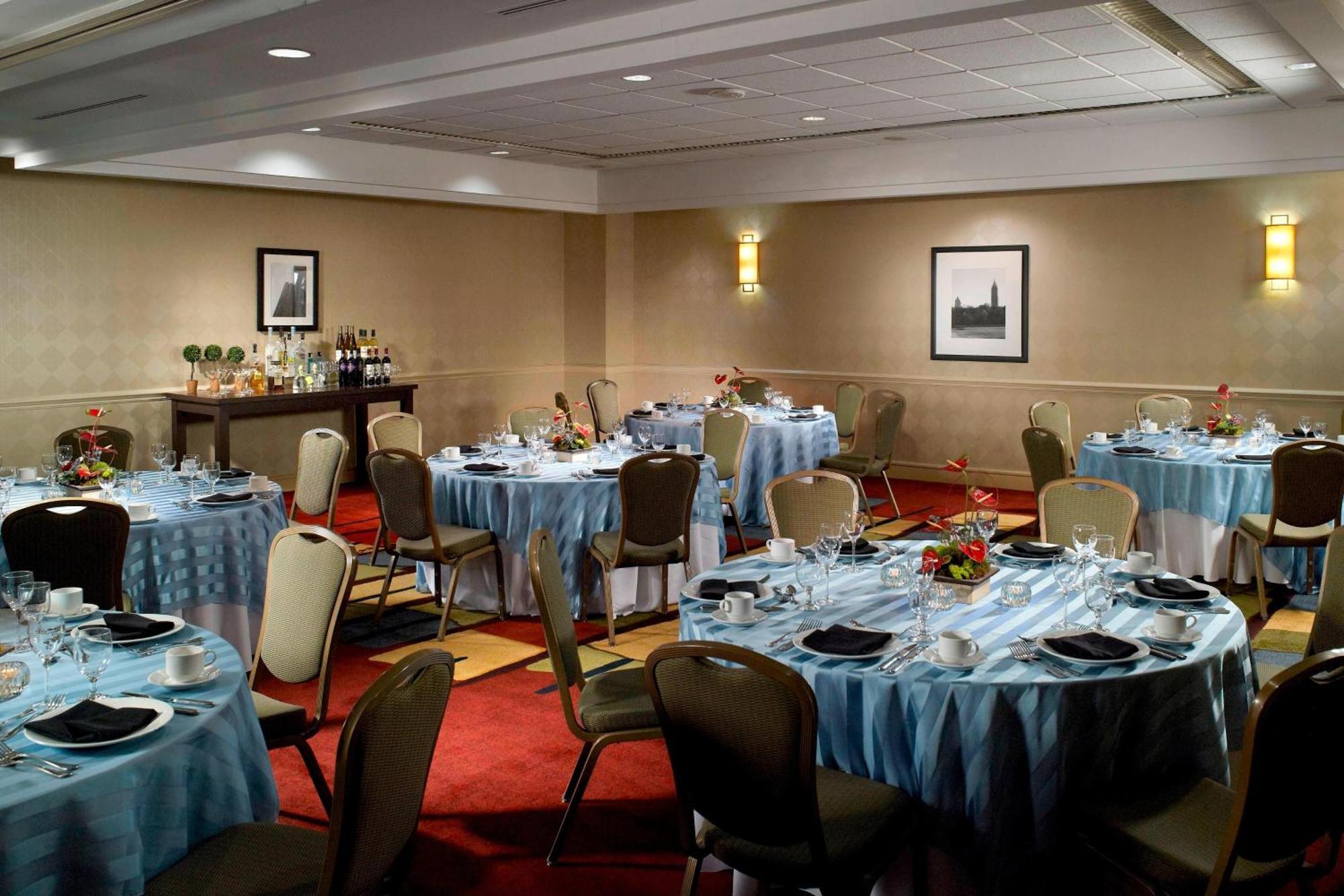 Atlanta Marriott Suites Midtown מראה חיצוני תמונה